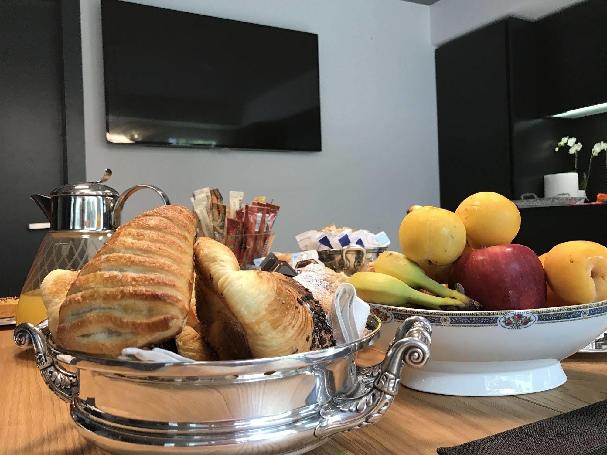 Conti Guest House Милан Экстерьер фото